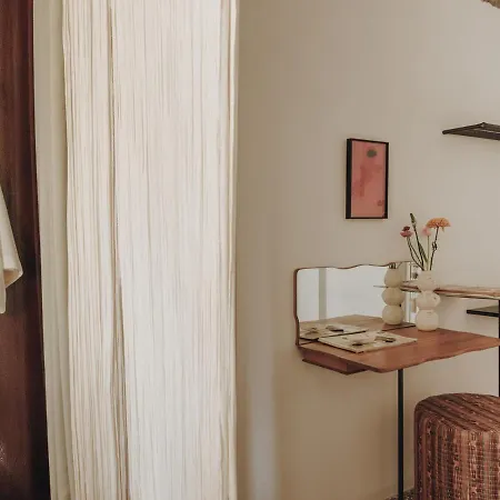 Mona Hotel 5*