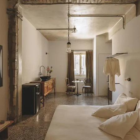 Mona Hotel Athene